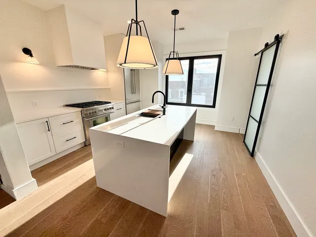 $4,500 | 238 Webster Street, Unit 6, Boston, MA 02128