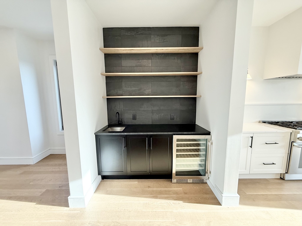 238 Webster Street, Unit 6 Boston, MA 02128 - Photo 6 of 19