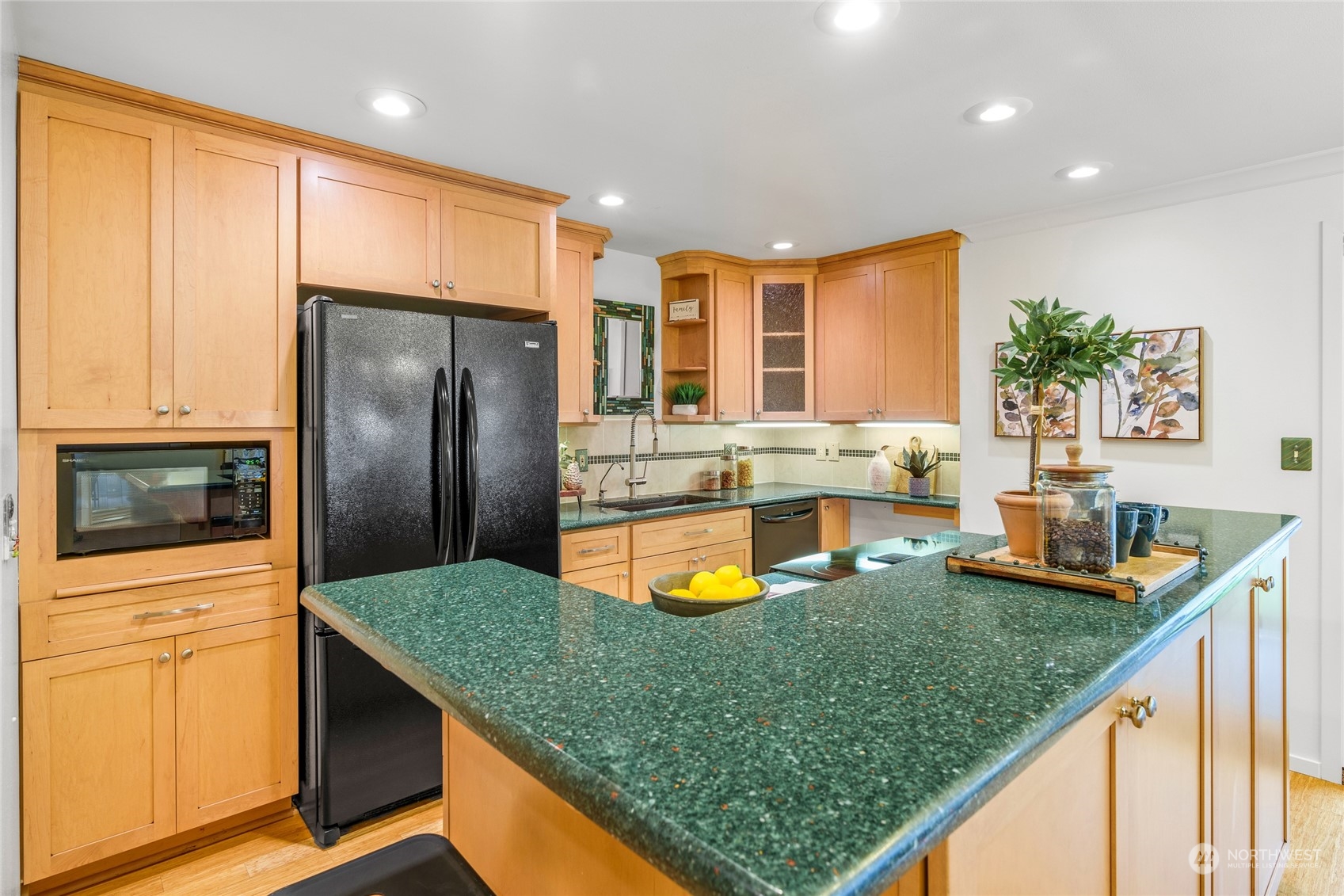 515 Walnut Street, Unit 2 Edmonds, WA 98020 - Photo 22 of 33 Gallery Image 22