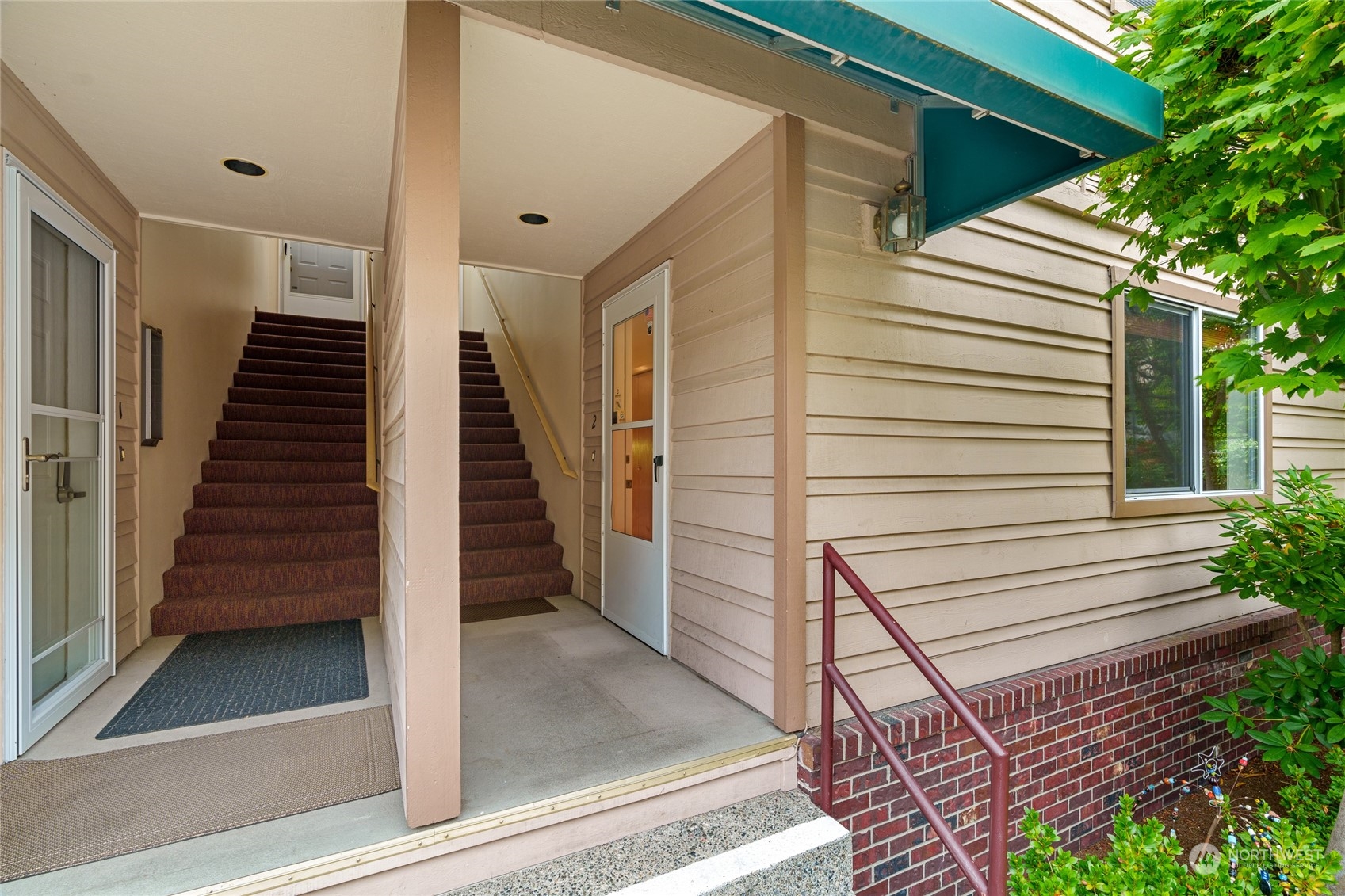 515 Walnut Street, Unit 2 Edmonds, WA 98020 - Photo 6 of 33 Gallery Image 6