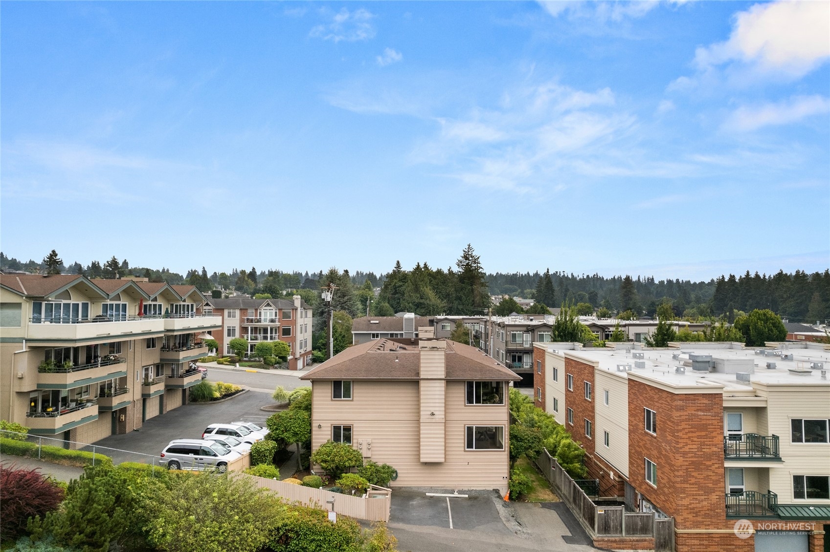 515 Walnut Street, Unit 2 Edmonds, WA 98020 - Photo 8 of 33 Gallery Image 8