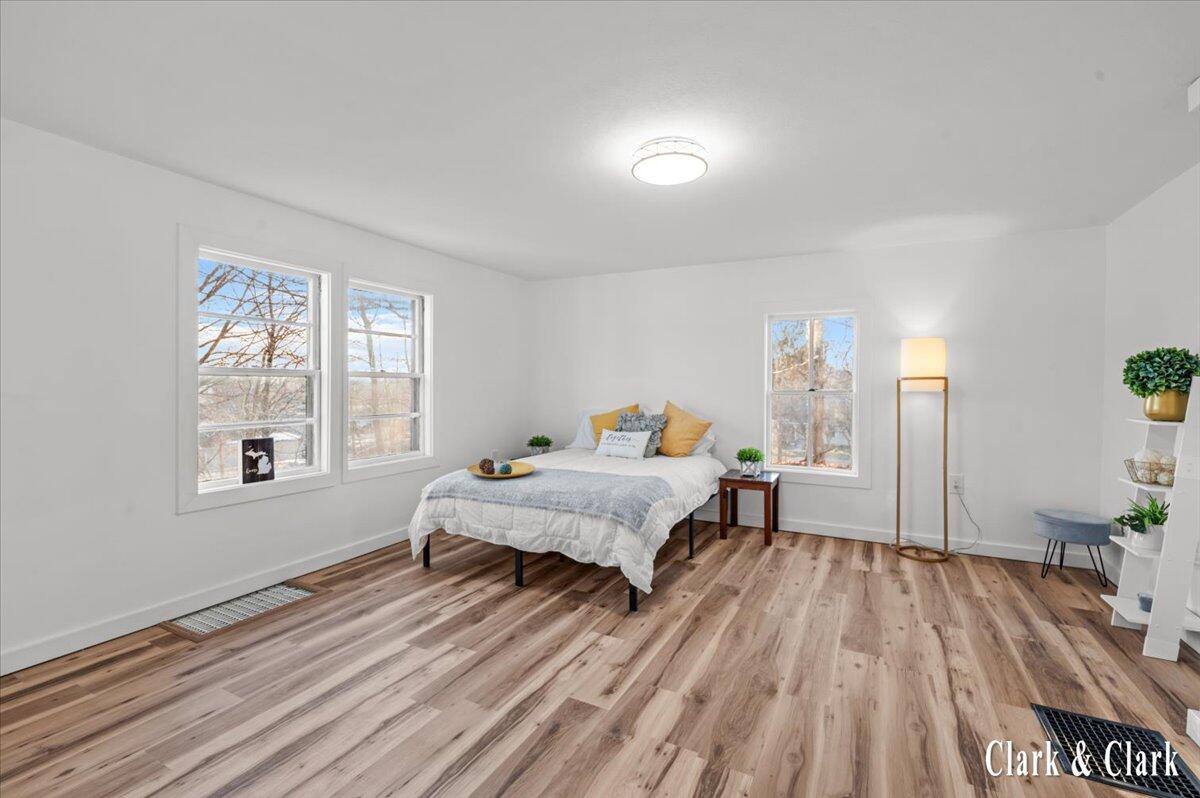 418 Allen Street Ionia, MI 48846 - Photo 13 of 37 52-INTERIOR 11A