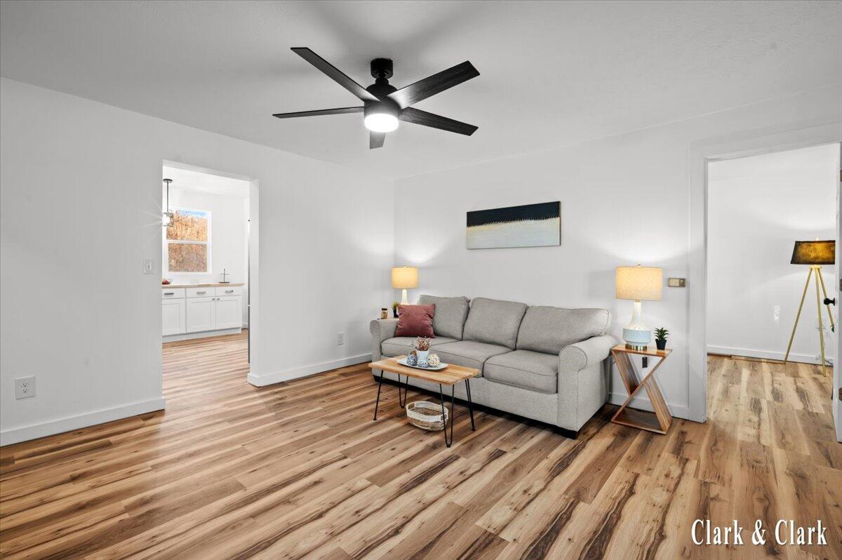 418 Allen Street Ionia, MI 48846 - Photo 8 of 37 42-INTERIOR 06A