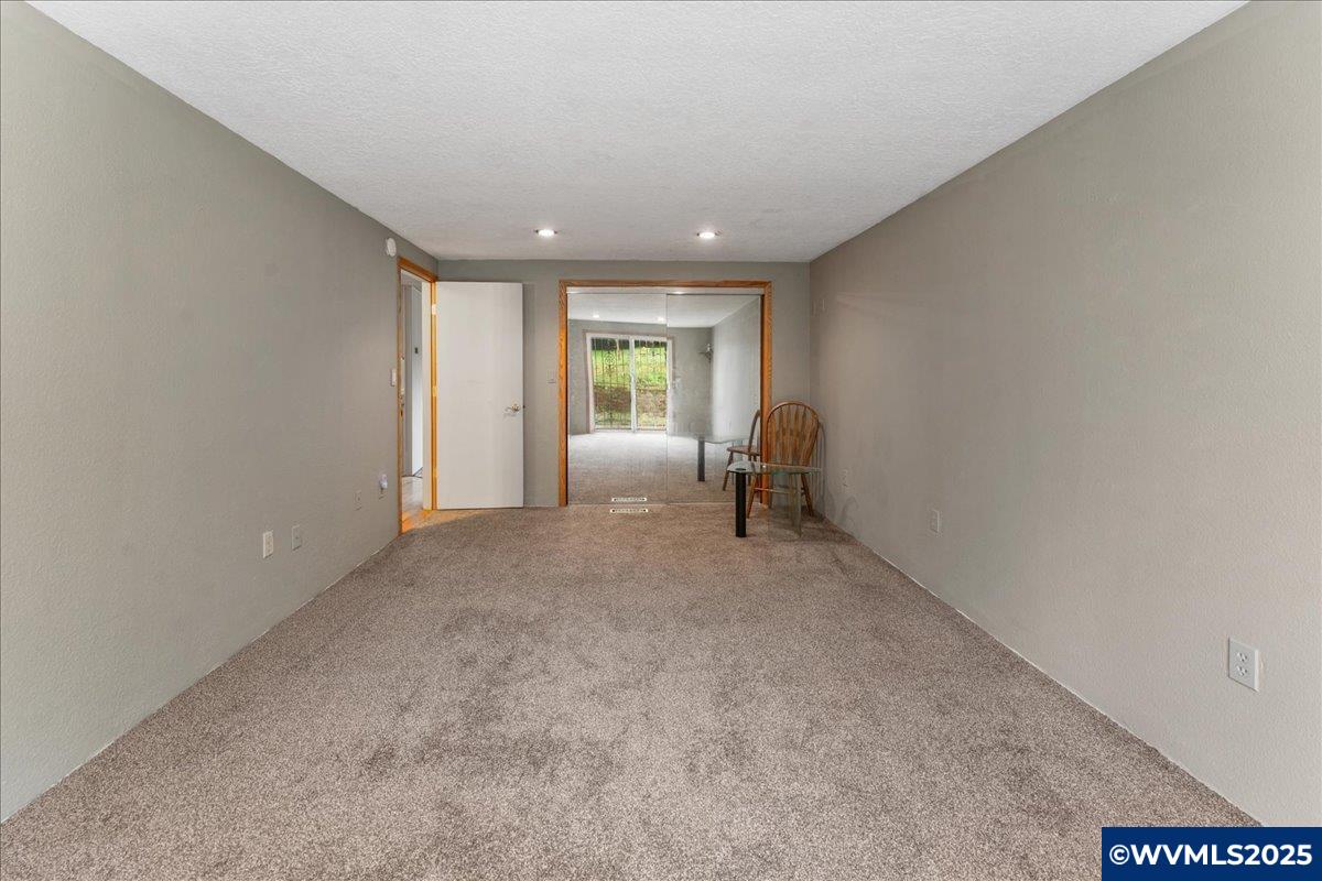 10073 South Maple Grove Road Molalla, OR 97038 - Photo 15 of 34