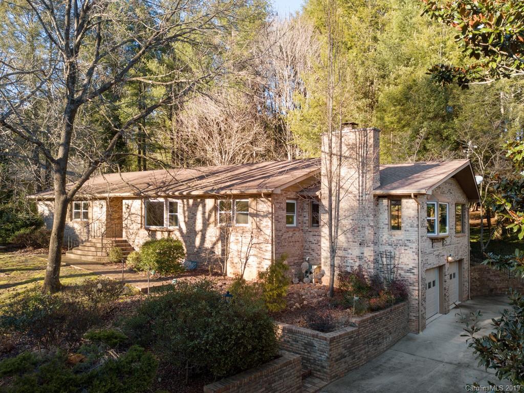 19 Legendary Road Hendersonville, NC 28739 - Photo 1 of 19 Gallery Image 1