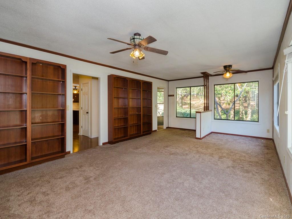 19 Legendary Road Hendersonville, NC 28739 - Photo 7 of 19 Gallery Image 7