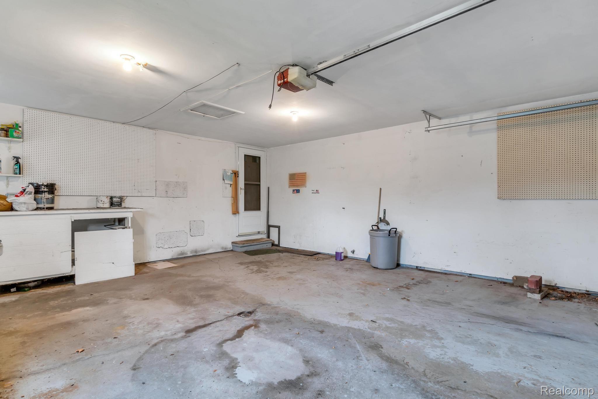 5407 North Seymour Road Flushing, MI 48433 - Photo 34 of 36 Gallery Image 34