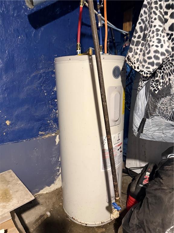 117 Charles Street Pittsburgh, PA 15210 - Photo 16 of 17 a view of washer and dryer