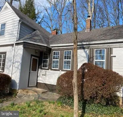 $949,000 | 6821 Barr Road, Bethesda, MD 20817