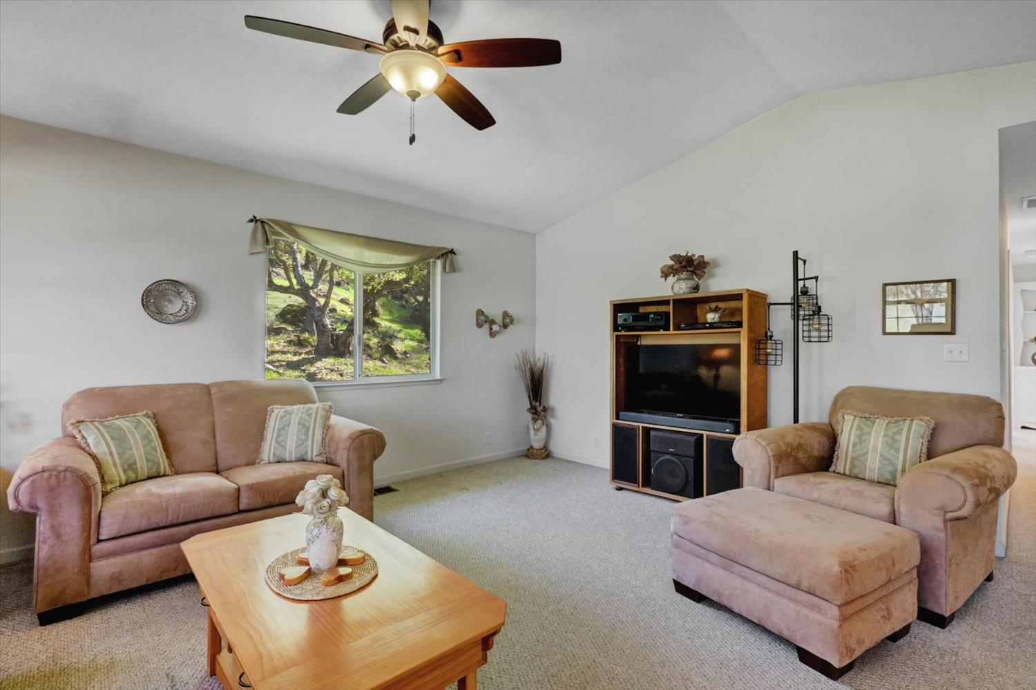 10952 Gopher Mine Trail Grass Valley, CA 95949 - Photo 12 of 98