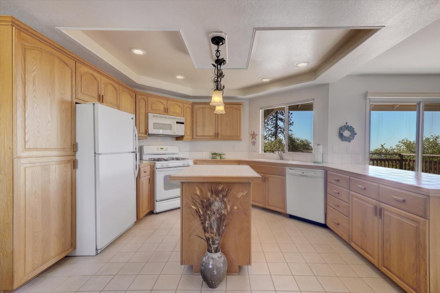 10952 Gopher Mine Trail Grass Valley, CA 95949 - Photo 16 of 98