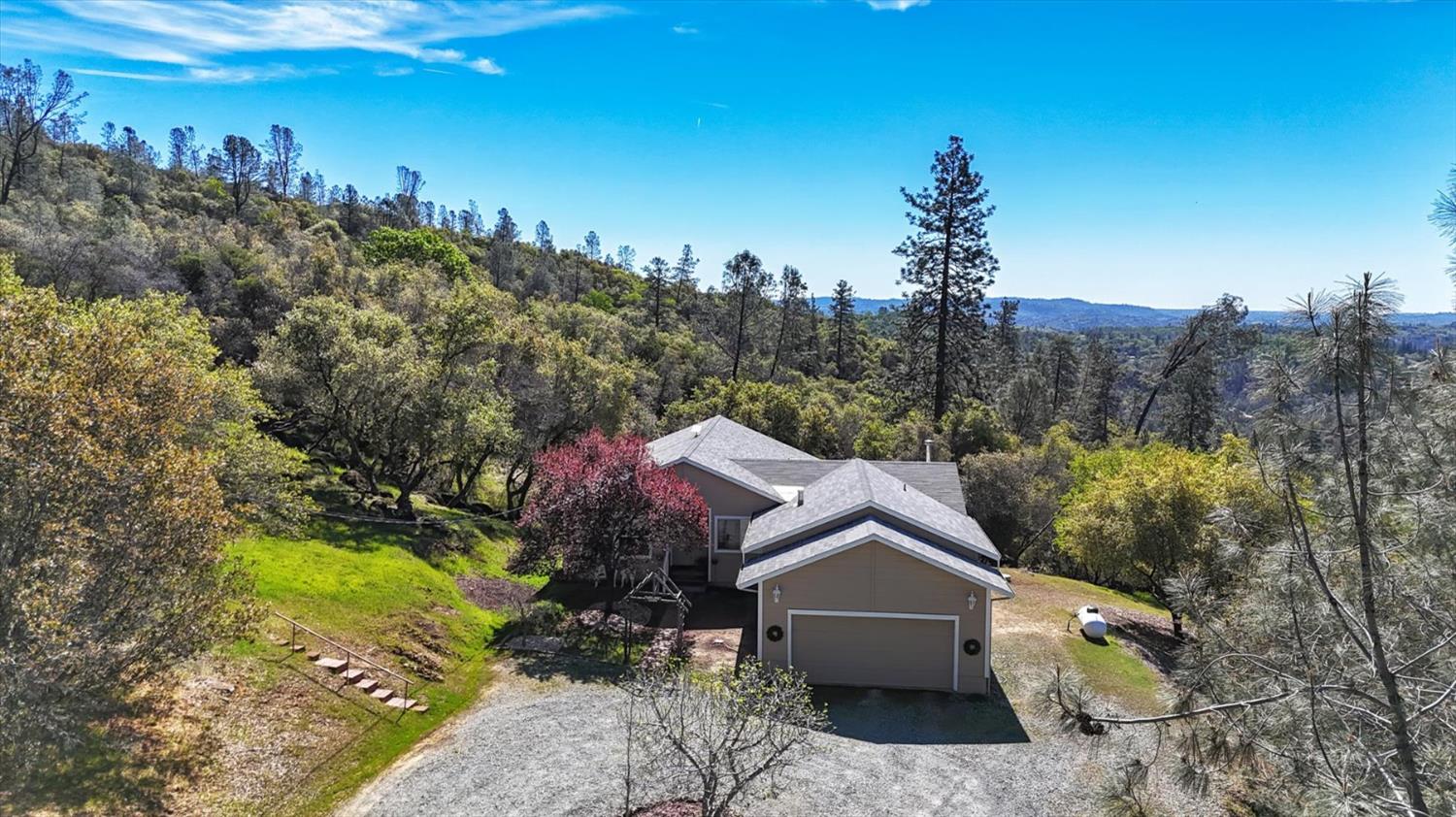 10952 Gopher Mine Trail Grass Valley, CA 95949 - Photo 28 of 98