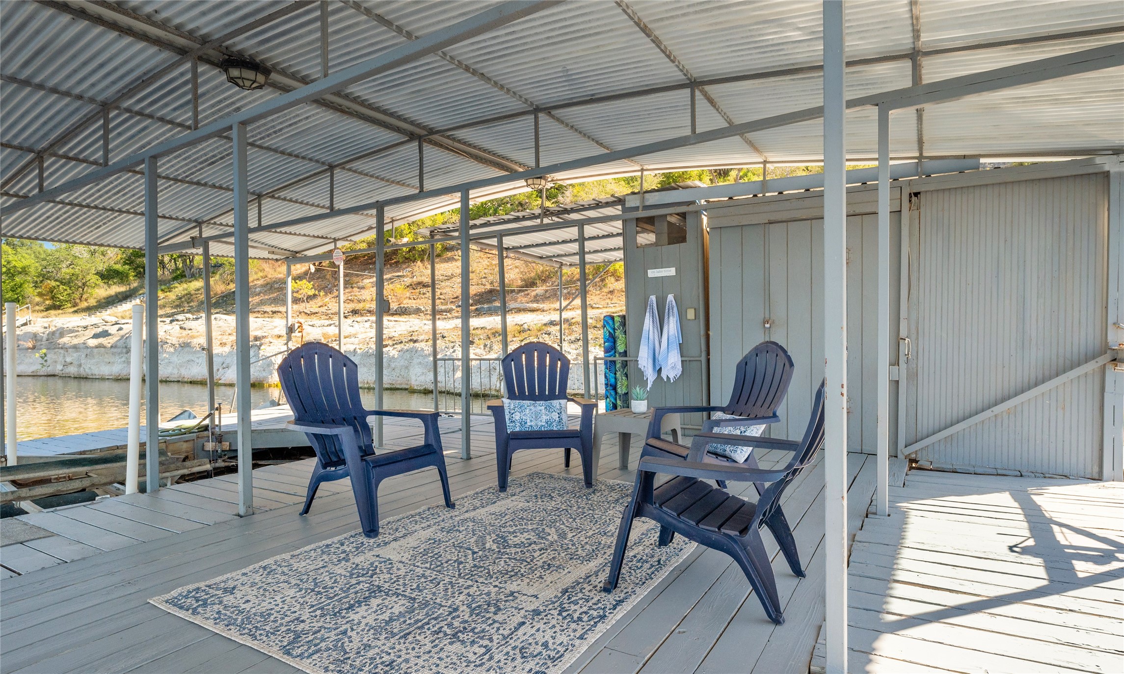 19645 Lakehurst Loop Spicewood, TX 78669 - Photo 10 of 40 Sitting area on the boat dock