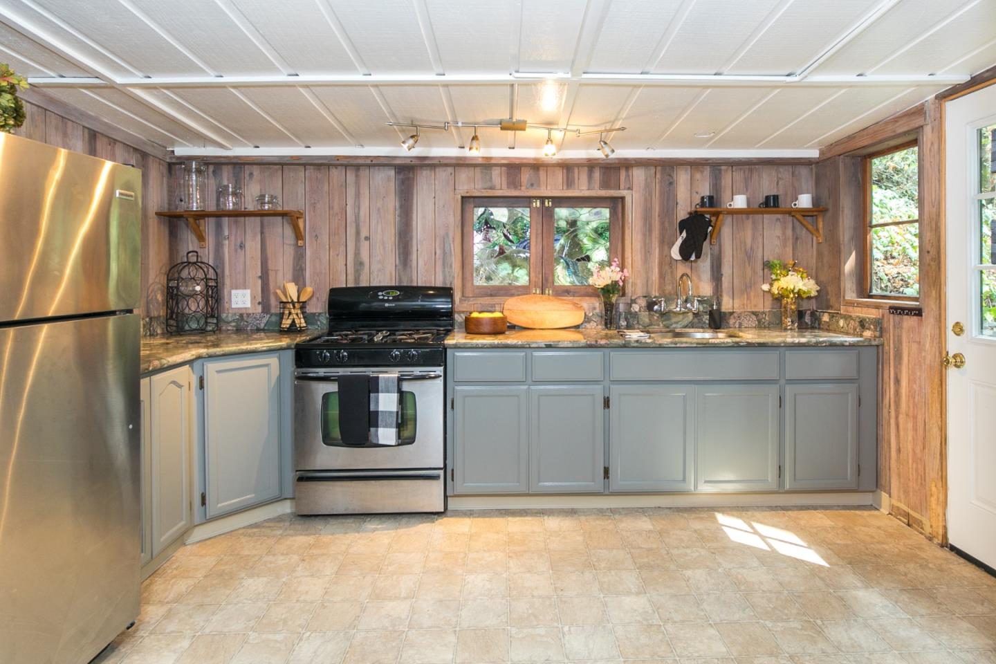12480 Lompico Road Felton, CA 95018 - Photo 7 of 16 Gallery Image 7