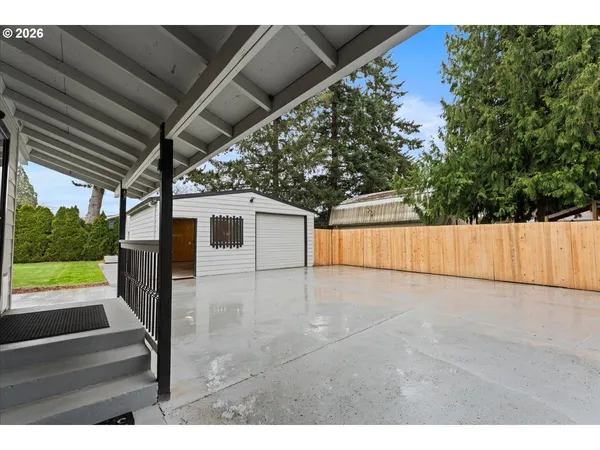 $580,000 | 1620 Southeast 176th Avenue, Portland, OR 97233