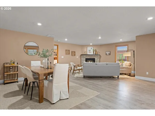 $580,000 | 1620 Southeast 176th Avenue, Portland, OR 97233