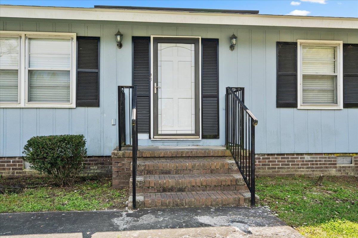 308 Sanders Court Mullins, SC 29574 - Photo 4 of 44