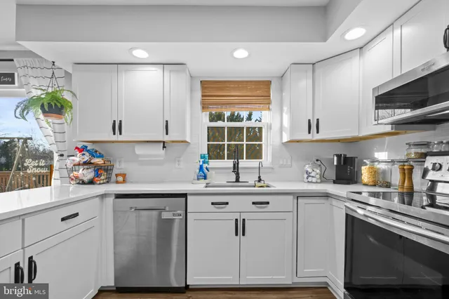 $650,000 | 3334 Brockton Drive, Jefferson, MD 21755