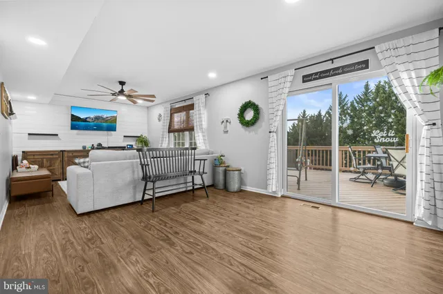 $650,000 | 3334 Brockton Drive, Jefferson, MD 21755