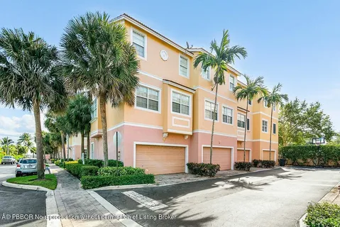 $849,000 | 124 Harbors Way, Unit 124, Boynton Beach, FL 33435