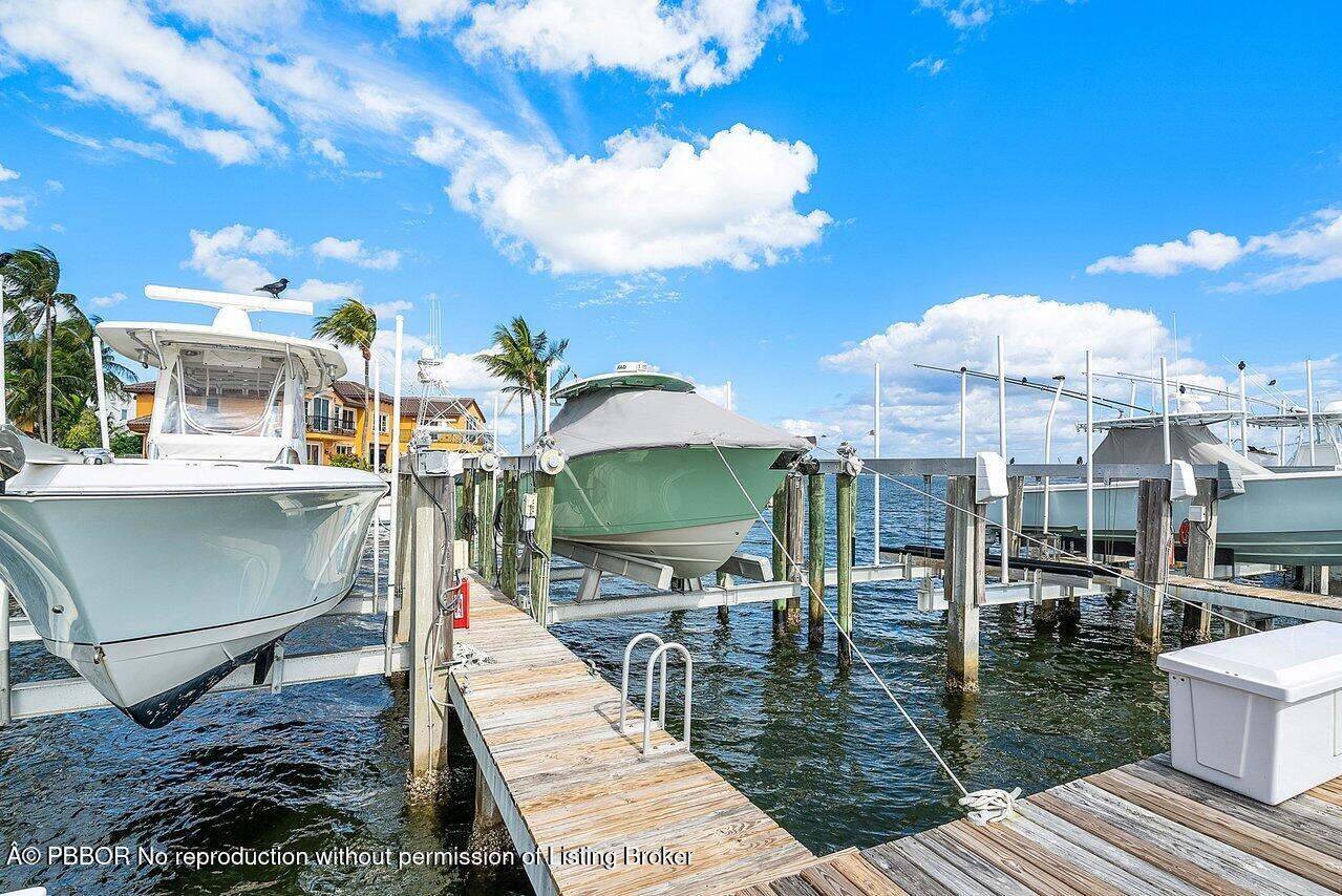 124 Harbors Way, Unit 124 Boynton Beach, FL 33435 - Photo 29 of 35 035-124HarborsWay-BoyntonBeach-FL-33435-