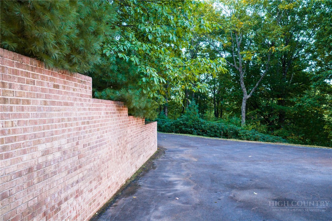 560 Greystone Drive Boone, NC 28607 - Photo 42 of 43 Gallery Image 42