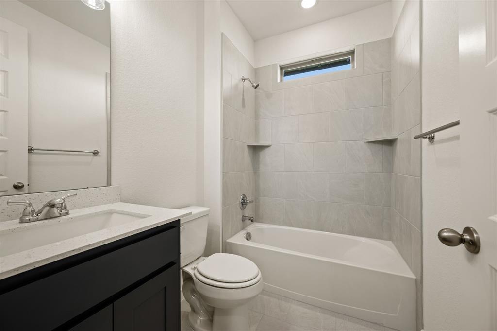 1013 Gatlin Circle Springtown, TX 76082 - Photo 21 of 28 Gallery Image 21