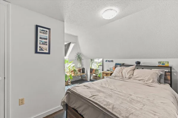 $950,000 | 211-213 St Paul Street, Burlington, VT 05401