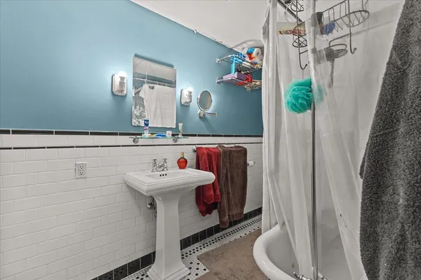 $950,000 | 211-213 St Paul Street, Burlington, VT 05401