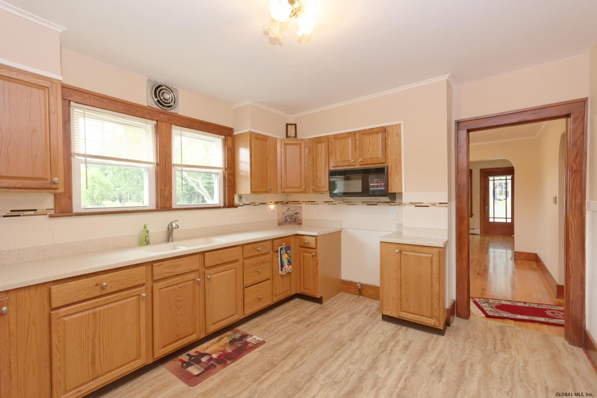2747 Curry Road Guilderland, NY 12303 - Photo 19 of 51 Photo 19