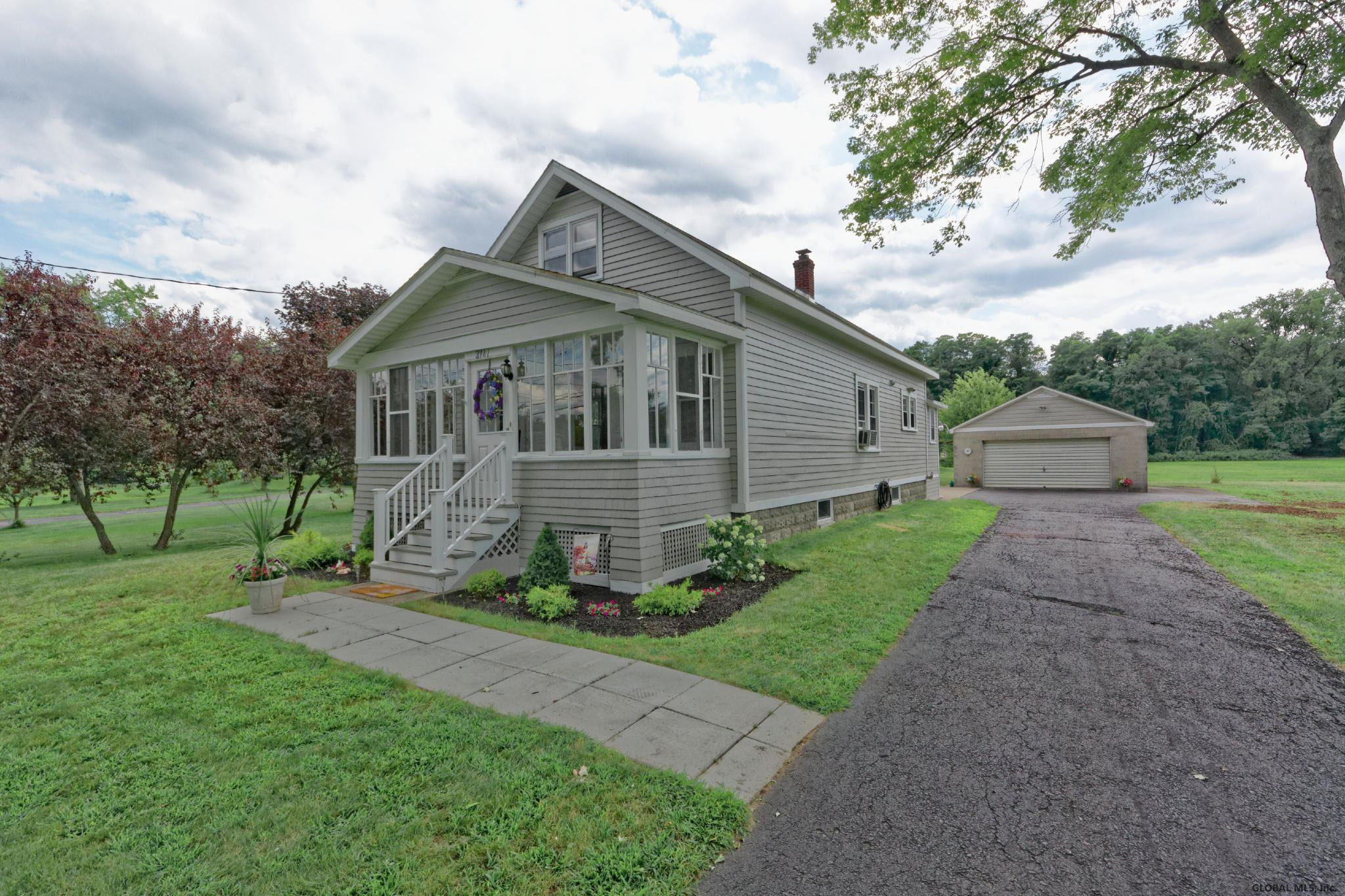 2747 Curry Road Guilderland, NY 12303 - Photo 5 of 51 Photo 5