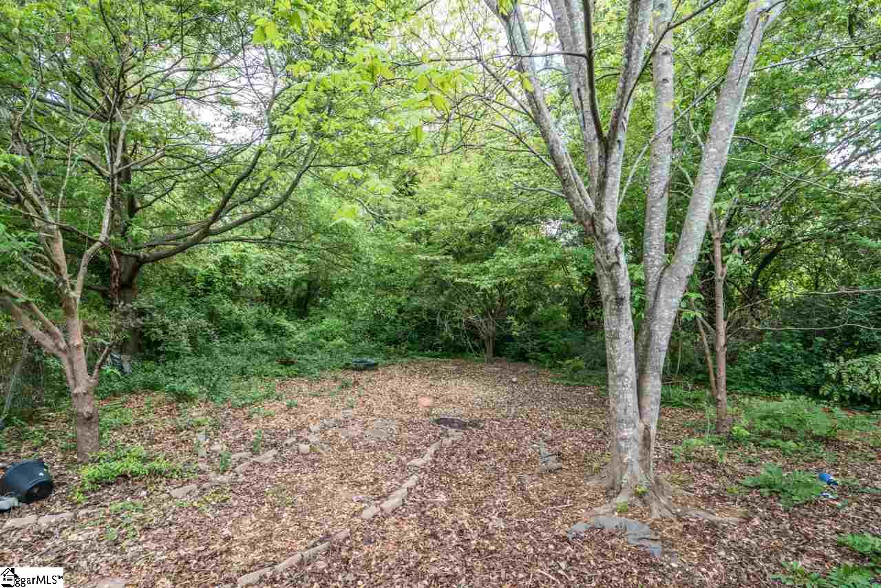 35 East Faris Road Greenville, SC 29605 - Photo 14 of 27 Gallery Image 14