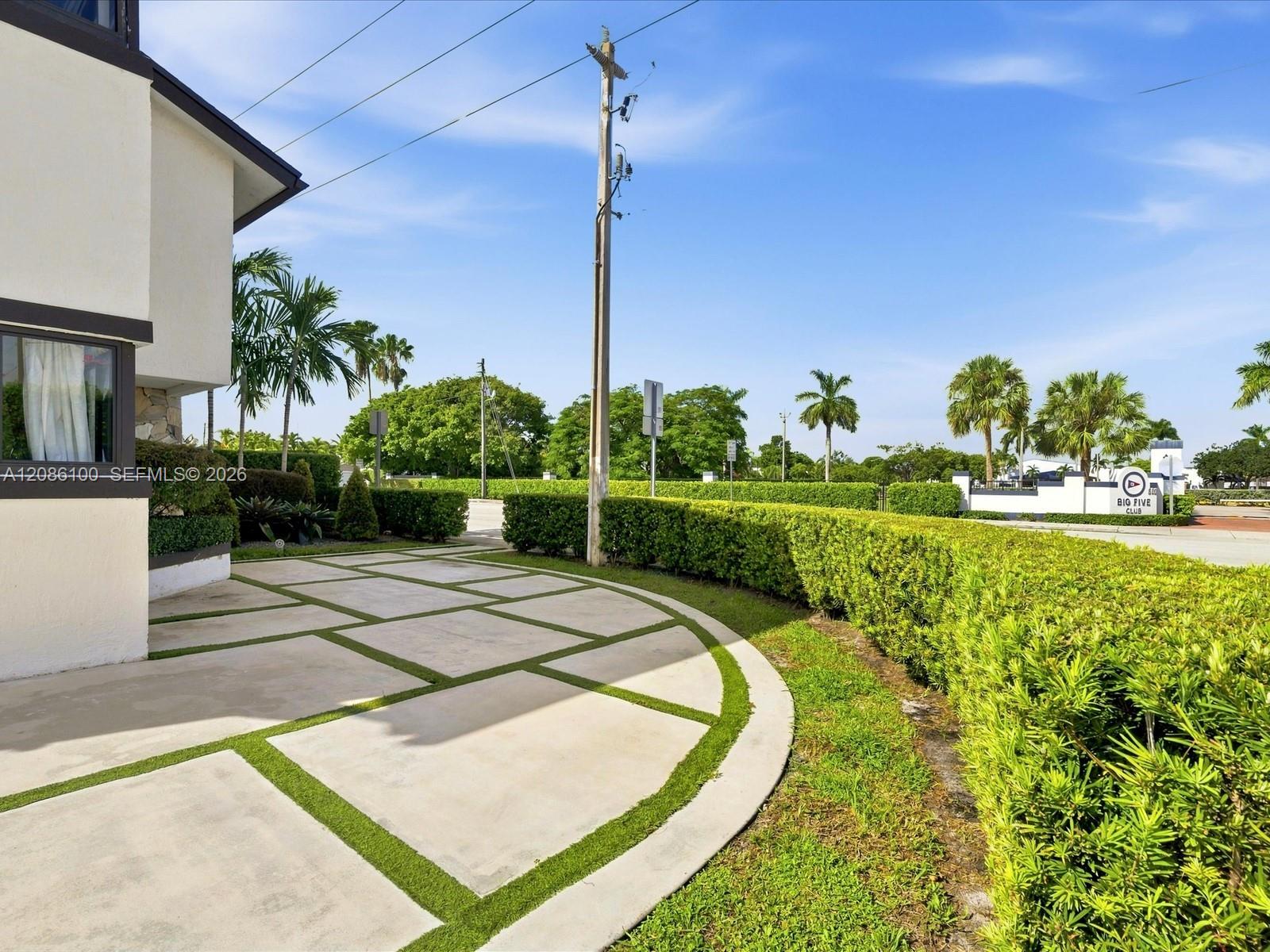 9152 Southwest 6th Street Miami, FL 33174 - Photo 52 of 56 Gallery Image 52