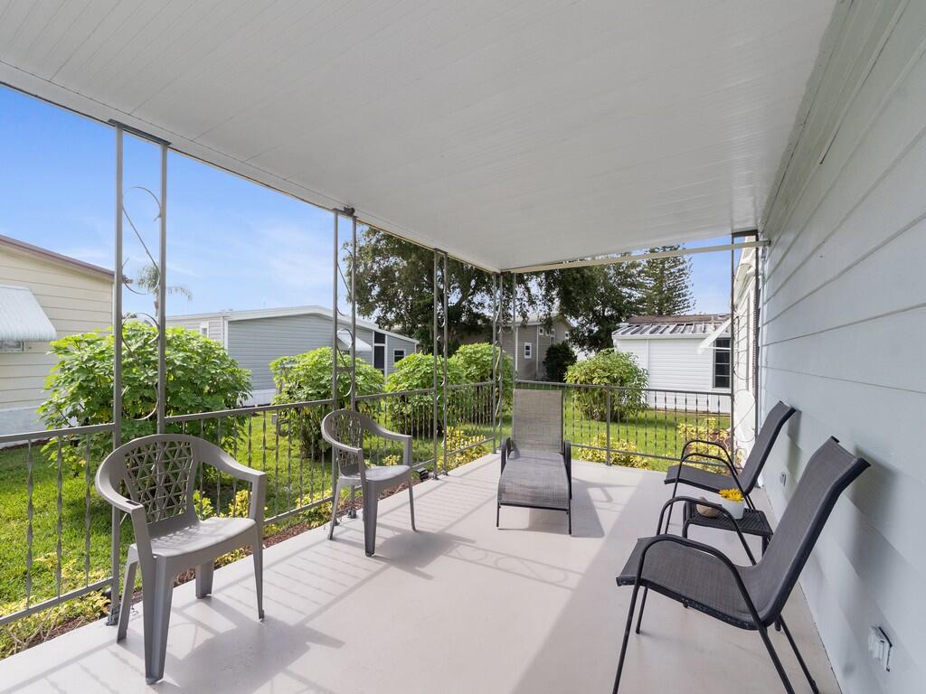 174 Northeast Emerald Drive Jensen Beach, FL 34957 - Photo 31 of 38 Image00023
