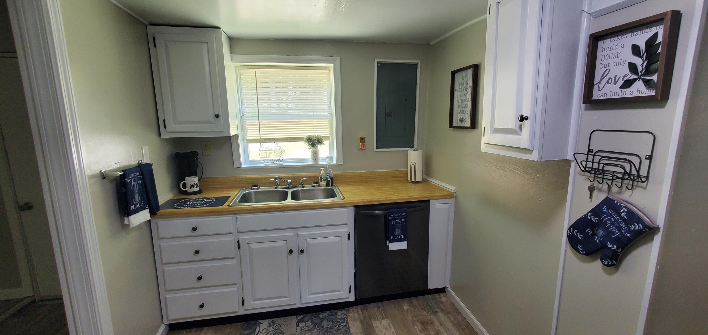 1878 Mountain Valley Road Vinton, VA 24179 - Photo 14 of 19 20220425_135329
