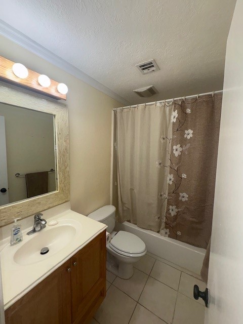 2023 Westlake Road Houston, TX 77062 - Photo 9 of 18 a bathroom with a sink toilet and shower