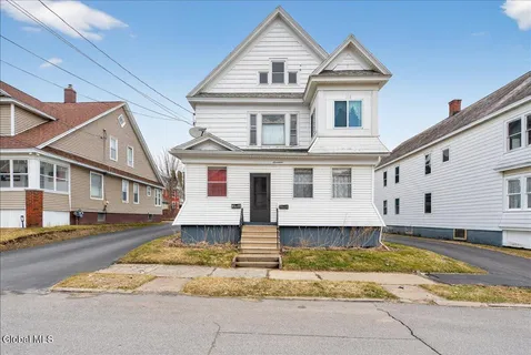 $224,900 | 17 Hawk Street, Amsterdam, NY 12010