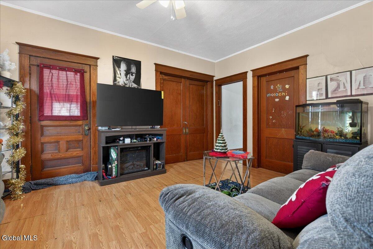 17 Hawk Street Amsterdam, NY 12010 - Photo 11 of 30 16-17 HAWK-23