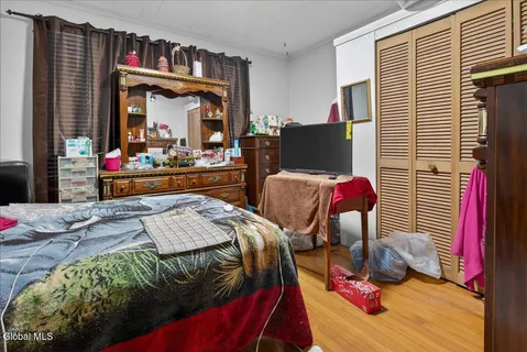 $224,900 | 17 Hawk Street, Amsterdam, NY 12010