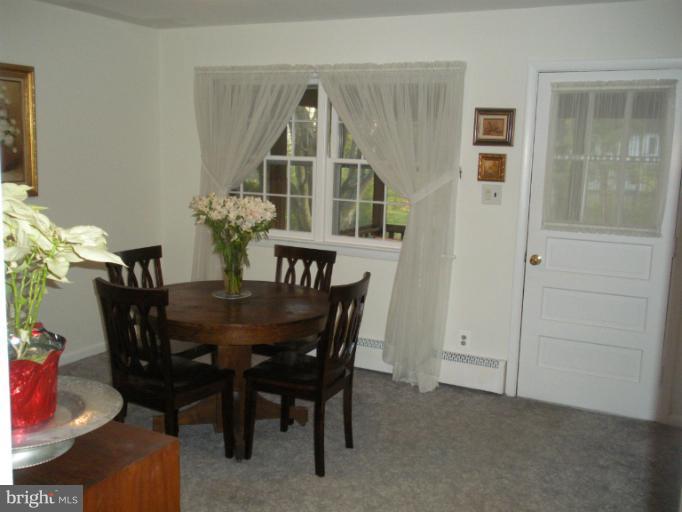 7301 Churchill Road McLean, VA 22101 - Photo 1 of 19 Dining Room