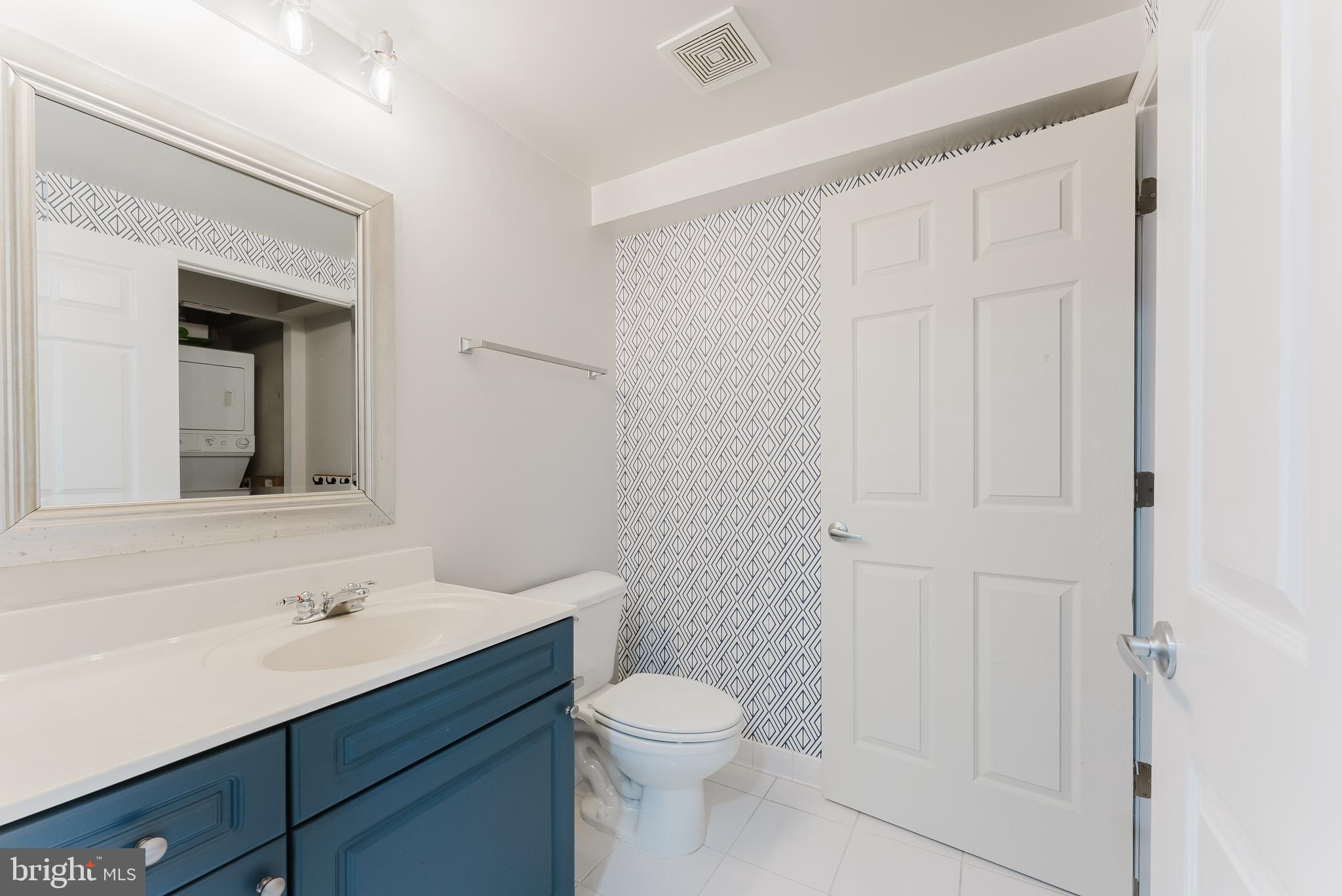 2726 Gallows Road, Unit 202 Vienna, VA 22180 - Photo 12 of 39