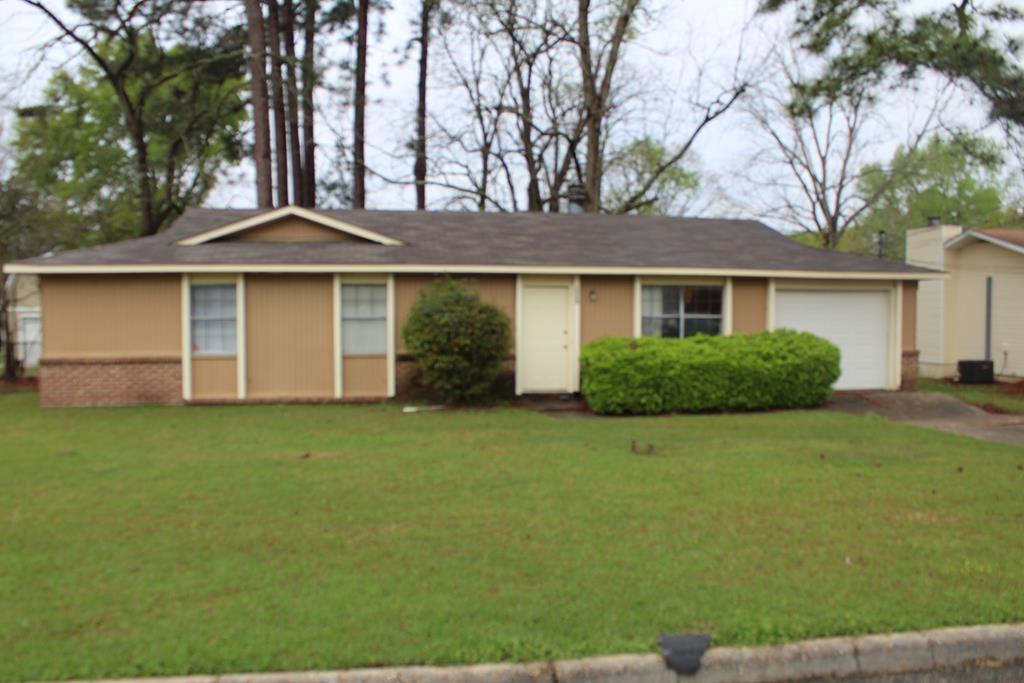 1922 Aberdeen Road Dothan, AL 36301 - Photo 1 of 1 Main View