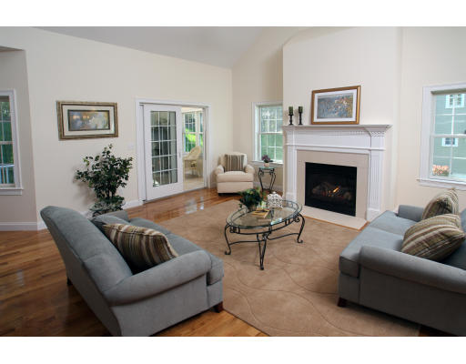 7 Ridgewood Crossing, Unit MOD ELD Hingham, MA 02043 - Photo 3 of 9 Gallery Image 3