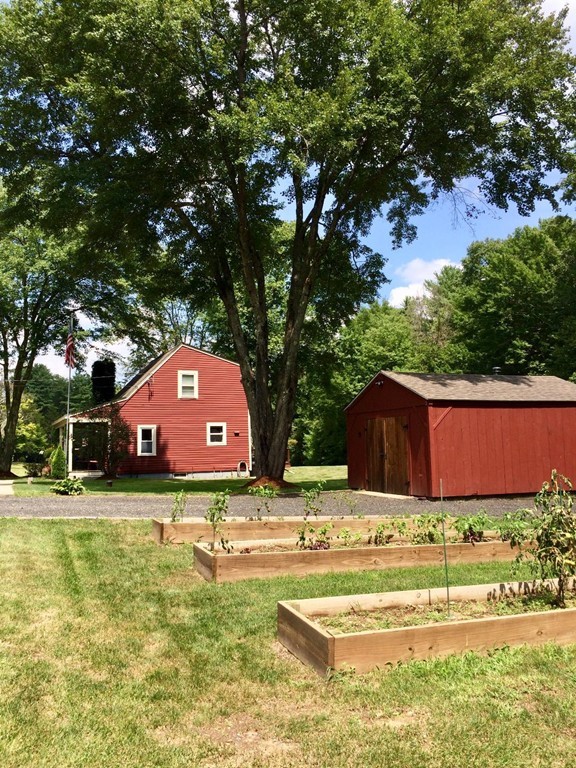 185 Wales Road Brimfield, MA 01010 - Photo 8 of 25 Gallery Image 8