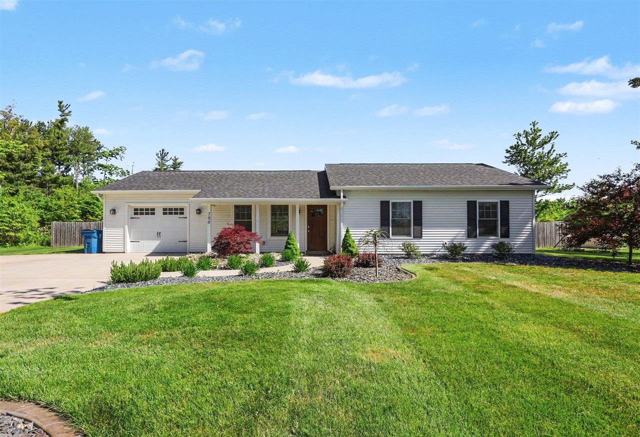 786 Judson Road Spring Lake, MI 49456 - Photo 2 of 27