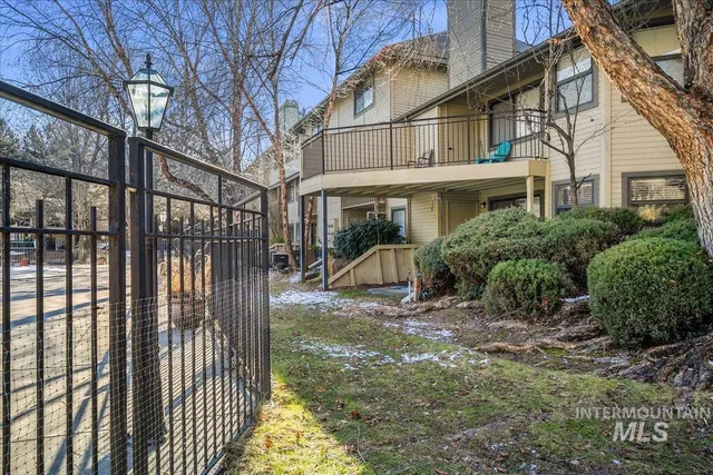 $425,000 | 3651 South Gekeler Lane, Unit 96, Boise, ID 83706