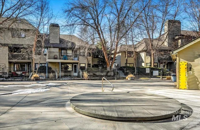 $425,000 | 3651 South Gekeler Lane, Unit 96, Boise, ID 83706