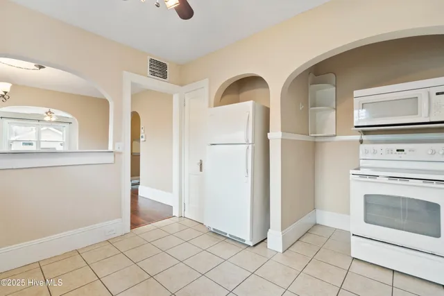 $2,000 | 2036 Van Buren Street, Wilmington, NC 28401