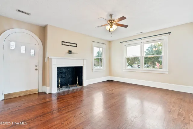 $2,000 | 2036 Van Buren Street, Wilmington, NC 28401