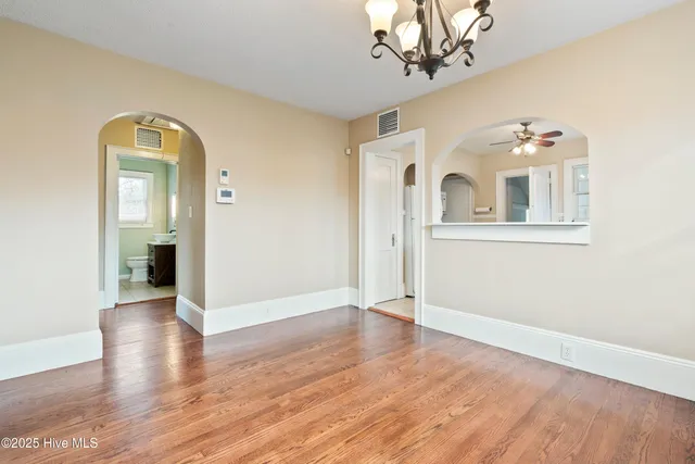 $2,000 | 2036 Van Buren Street, Wilmington, NC 28401